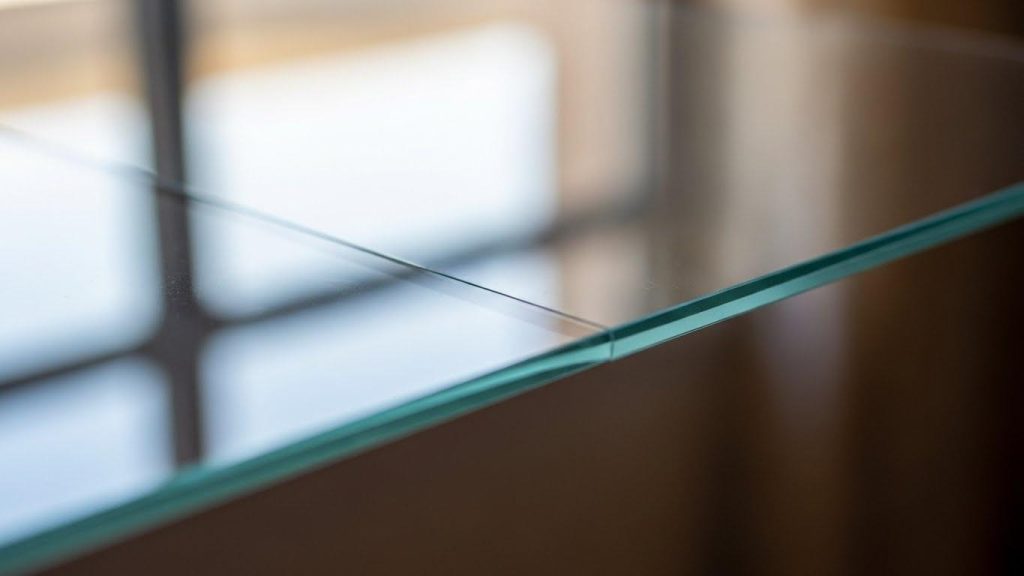 kak uberech stekla ot carapin i mehanicheskih povrezhdeniy 1