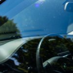 kak zaschitit salon ot solnca s pomoschyu stekol 1