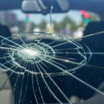 kogda nuzhno menyat lobovoe steklo i kak vybrat podhodyaschee 1