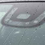 obzor stekol s datchikami dozhdya i sveta 1