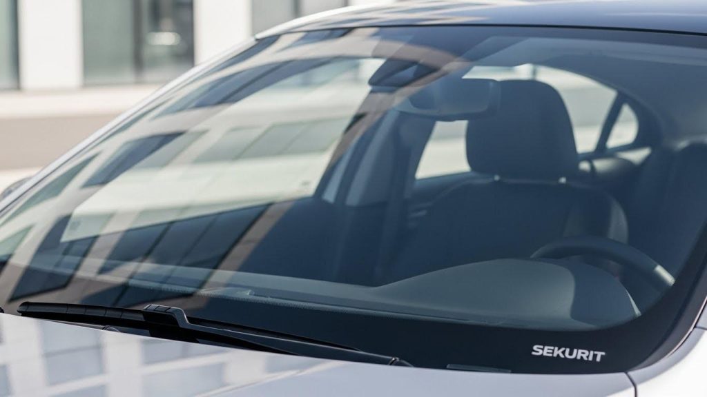 stekla sekurit innovacii i bezopasnost dlya avtomobiley 1